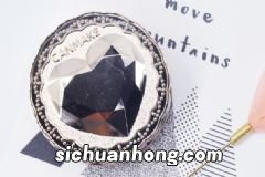 注射玻尿酸前后要注意什么?注射玻尿酸后要注意什么?