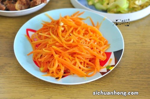 胡萝卜丝可以炒什么好处