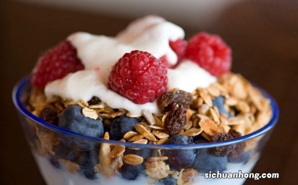 如何正确喝酸奶?怎样喝酸奶更健康?