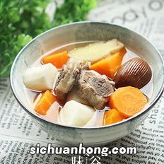红萝卜炖排骨汤放什么好吃