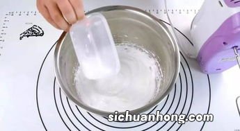 电动打蛋器打发蛋白需要多久