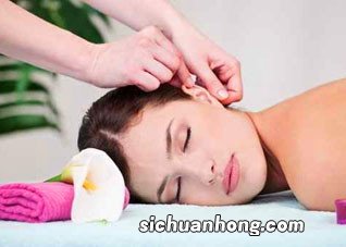 按摩可以预防晕车呕吐