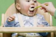 宝宝米粉吃到多大