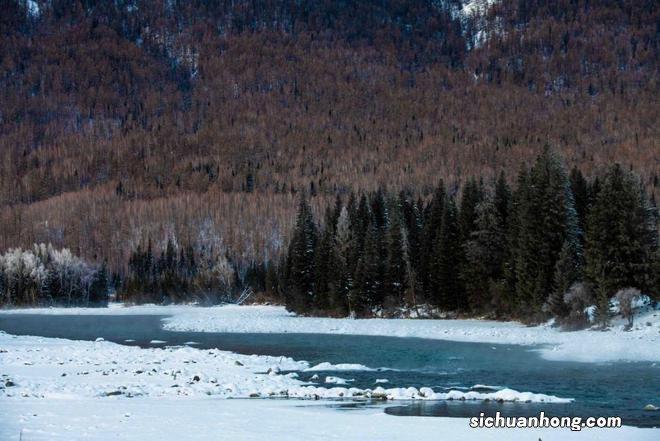 新疆冬季旅行目的地：阿克库勒湖，宛若进入仙境一般！