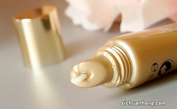 兰蔻菁纯臻颜玫瑰精油唇霜怎么样?