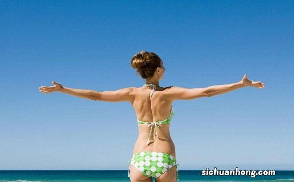 夏天被晒黑了怎么办?夏季被晒黑了怎么白回来?