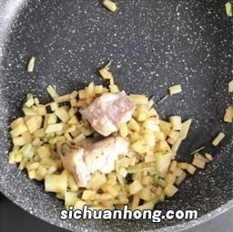 芹菜焖饭一般蒸多久