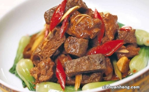 黄豆酱怎么做好吃？黄豆酱特色菜谱有哪些？