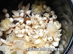 桃胶要煲多久才能吃