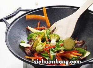 炒菜时肉粘锅怎么办
