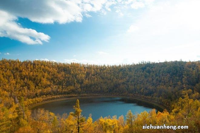 一生总该有一次，去内蒙古过秋天