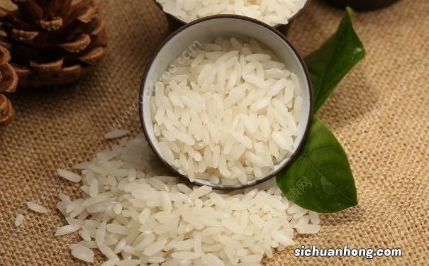 云南玉溪疑出现用塑料做的大米,塑料大米是怎么回事?