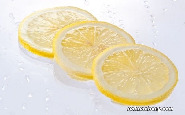 干柠檬片发黑还能喝吗?柠檬片发黑正常吗?