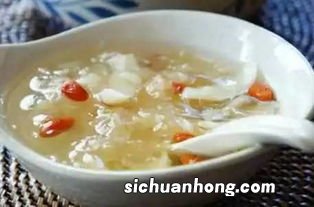 砂锅煮银耳要煮多久