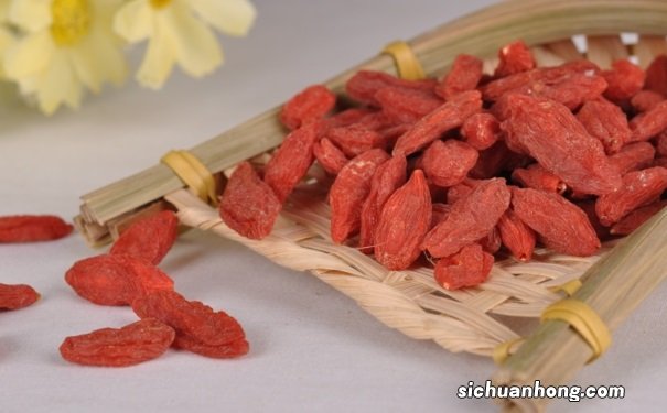 枸杞受潮了可以吃吗?受潮的枸杞怎么吃?