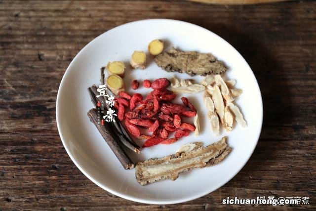 传明酸不能和什么一起用