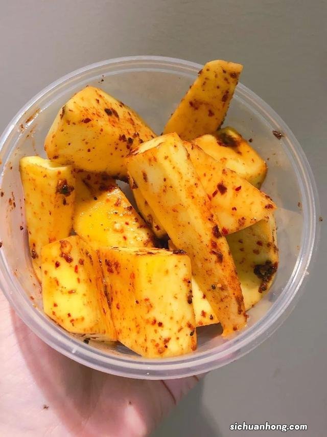 西双版纳,左手老挝冰咖啡,右手榴莲菠萝蜜,火过三亚真的不简单