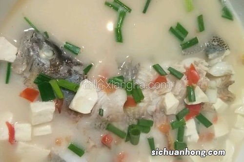 鲈鱼豆腐汤要炖多久