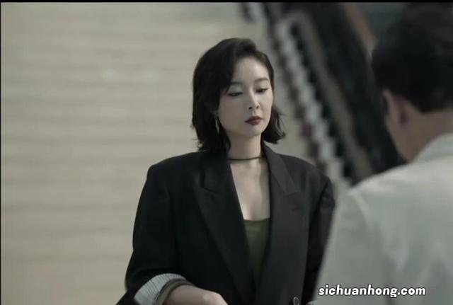 猫头鹰有耳朵吗