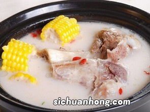 骨头汤加什么能更白