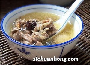 鸽子汤用什么熬