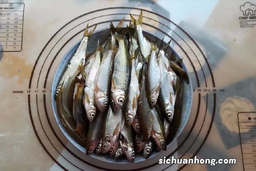 小鱼干怎么处理
