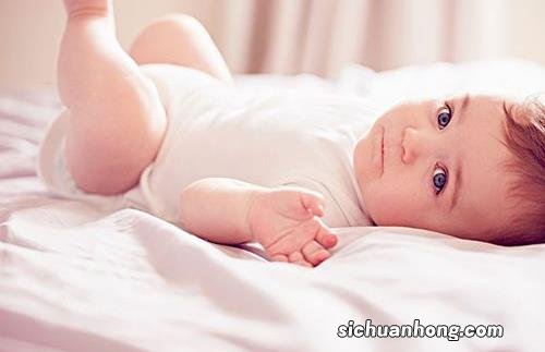 宝宝可以用护肤品吗 宝宝可以用护肤品吗知乎