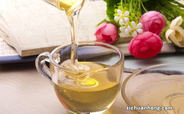 喝蜂蜜水有什么功效作用?常喝蜂蜜水的好处有哪些呢?