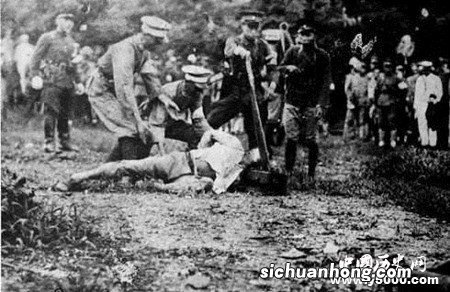 94岁老人控诉日军暴行，日军老兵忏悔