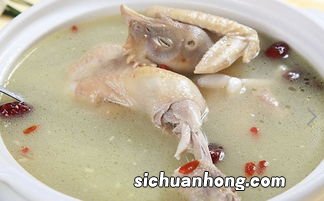 感冒了熬鸡汤放什么好