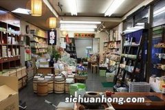 茶叶店与客人聊什么呢