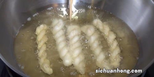 麻花怎么炸才会酥呢