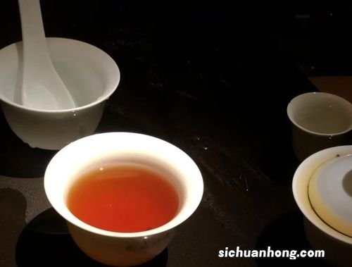 为什么红茶有不同香味