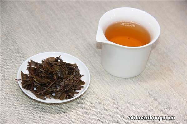 普洱茶闻起来什么气味