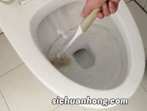 马桶水垢清除妙招