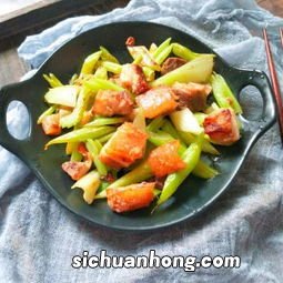脆皮烧肉和什么菜配炒