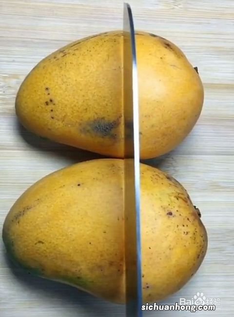 如何削芒果