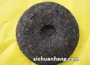 为什么普洱茶饼看上去很脏