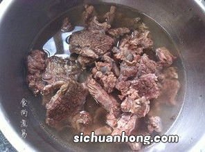 用电压力锅怎么做牛腩