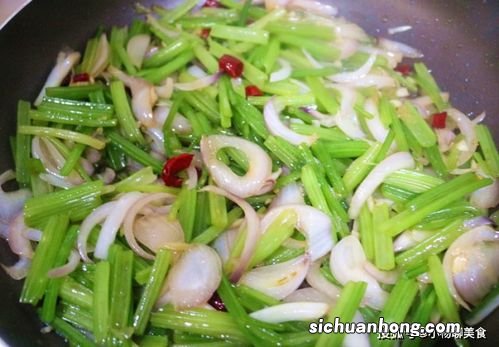 洋葱芹菜怎么做好吃又简单