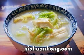 大豆腐炖什么菜好吃