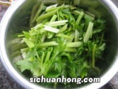 腌芹菜花生咸菜怎么做