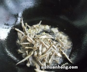 小鱼干泡水要泡多久