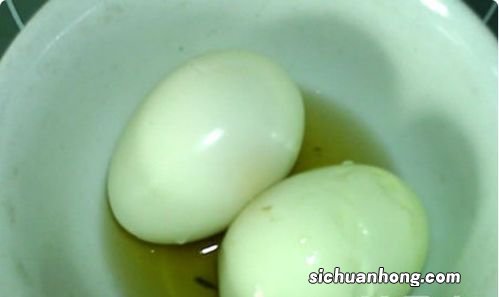 益母草煲鸡有什么作用