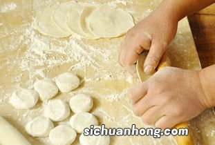 死面饺子蒸多久