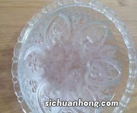 雪燕用什么水泡好