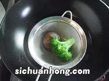 为什么西兰花开水绰