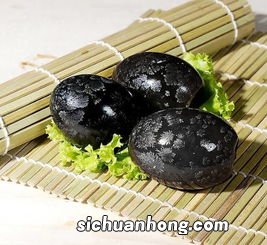 松花蛋为什么要放酱油
