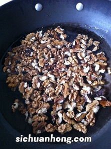 干核桃仁什么颜色的好