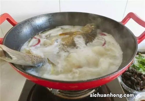 炖鱼为什么不盖锅盖